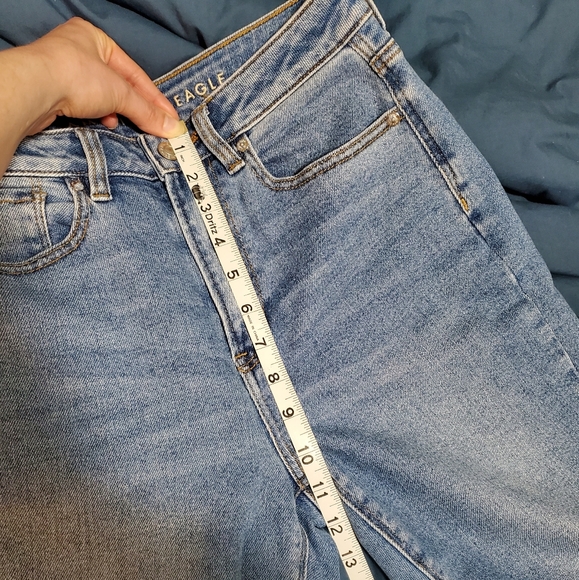 American Eagle Mom Jeans - Stretch Size 2 - Picture 4 of 4